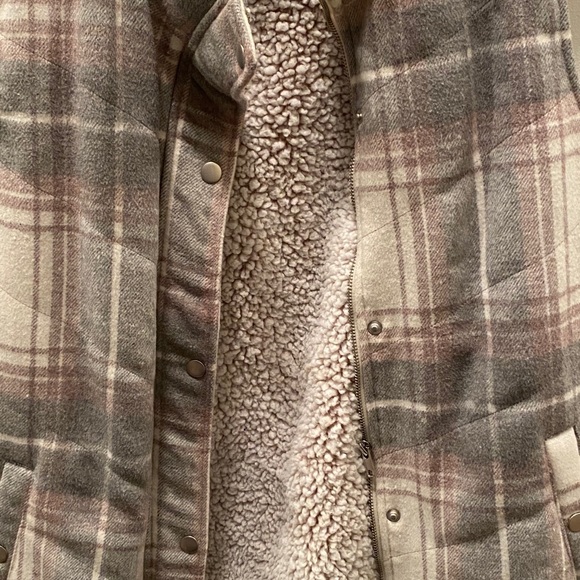 Thread & Supply Fuzzy Plaid Vest - Picture 3 of 4